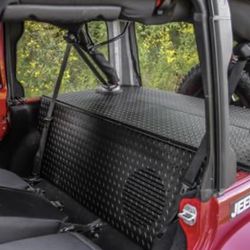 Jeep Backbone Storage System