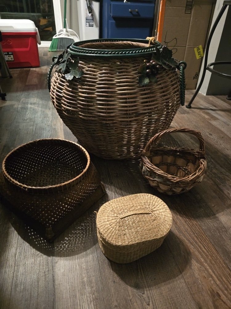 Vintage Baskets***SEE DESCRIPTION FOR PRICING