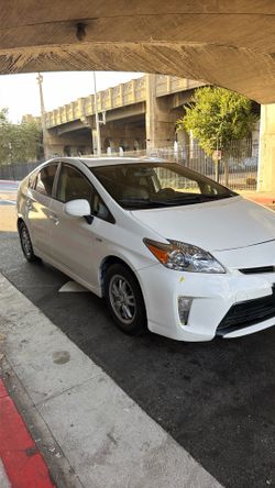 2013 White Prius