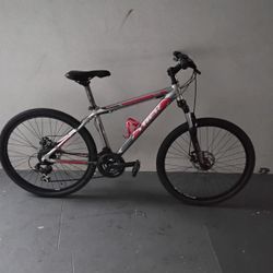 BICYCLE TREK 21 SPEED BRAND NEW 