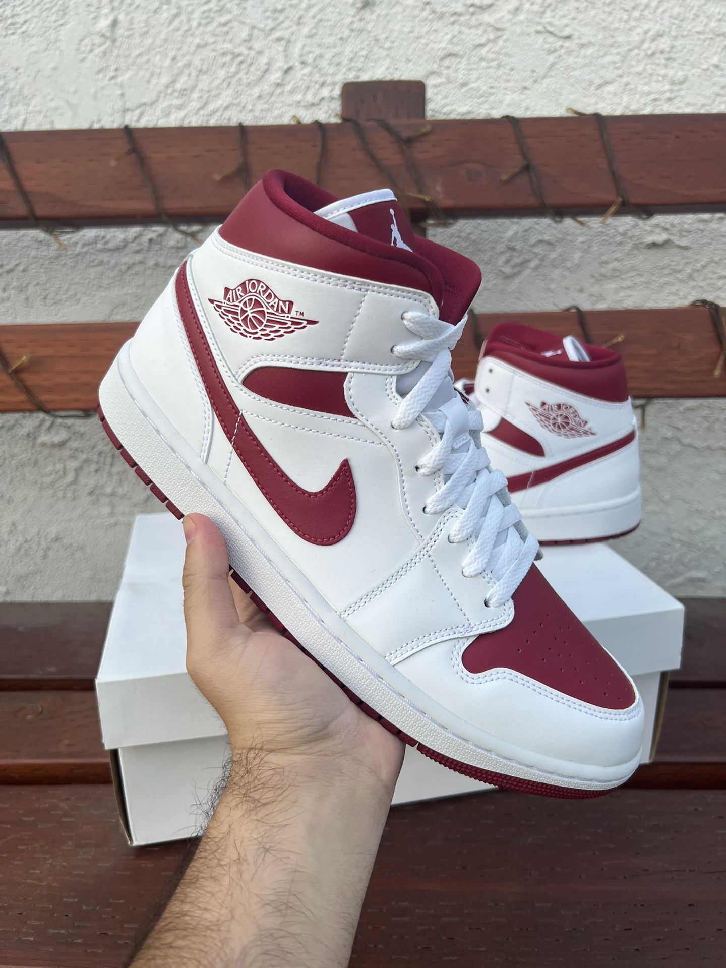 Jordan 1 Mid Reverse Chicago Size 12W/10.5M - Read Description
