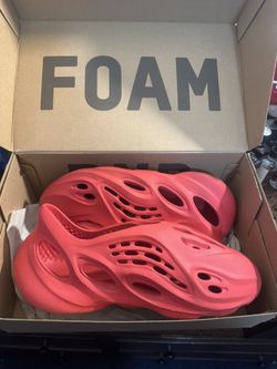 Adidas Yeezy Foam RNNR “Vermillion”