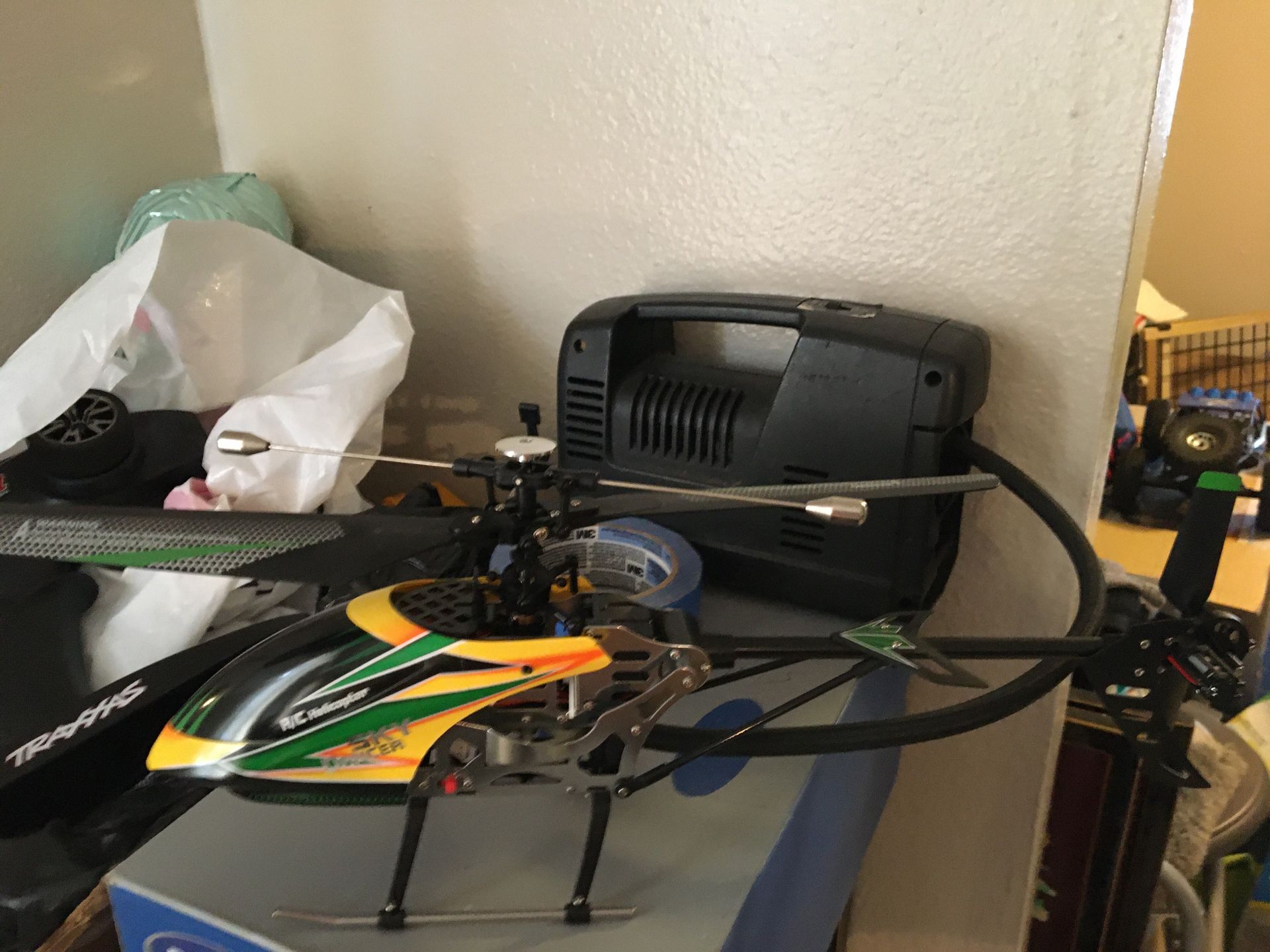 Hubs can 4xp. Sky dancer Heli 4 channel