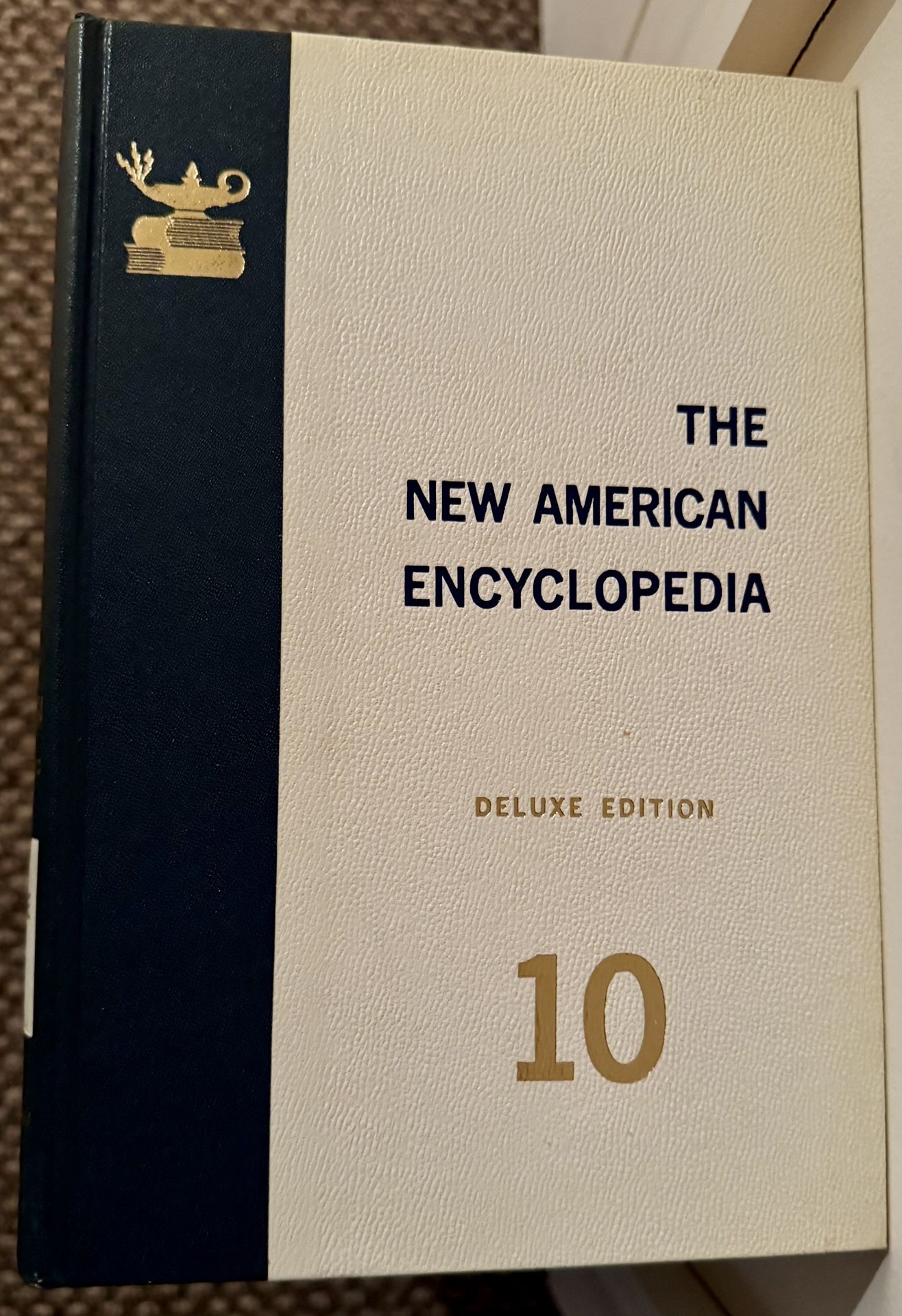 The New American Encyclopedia, Deluxe Edition 