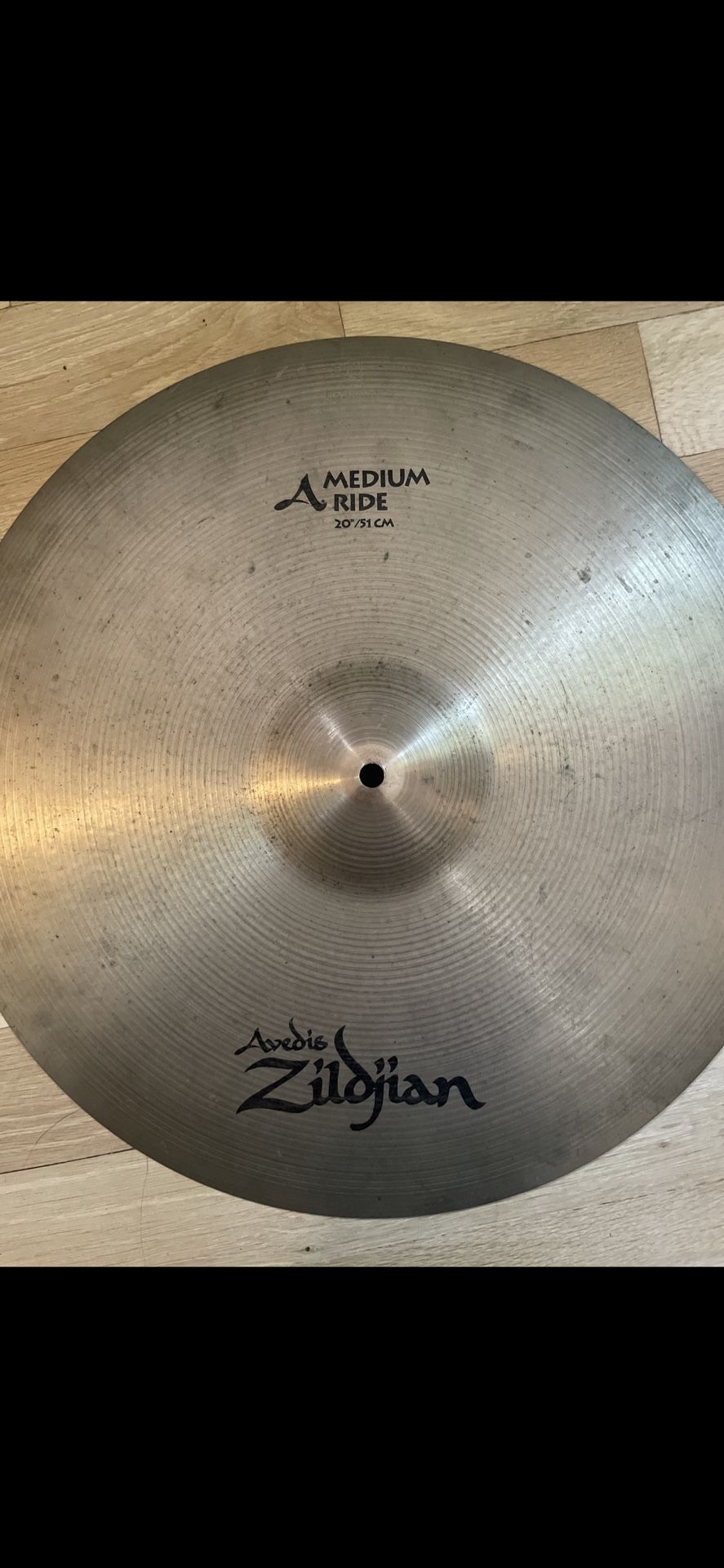 Ziljian Medium Ride 20/51 Cymbal Mint Condition/barely Used **NEGOTIABLE**