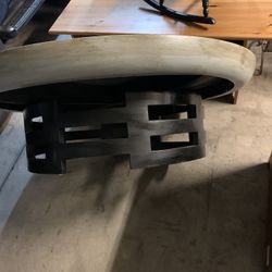 Round coffee table