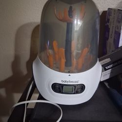 Bottle cleaner sanitizer