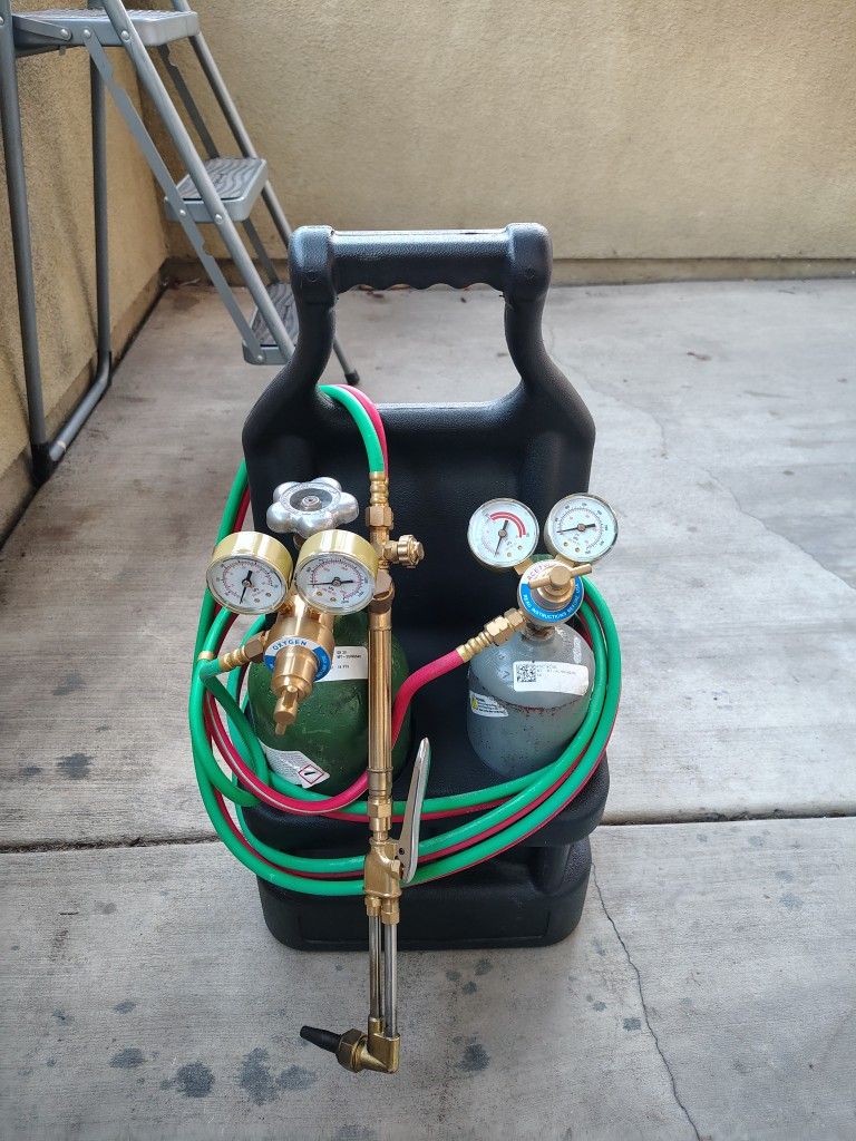 Torch Kit Oxygen And Acetylene Tanks