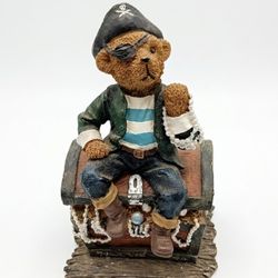 Rare Treasure Island Las Vegas Bear Statue Coin Bank 6.5"X 4" Inches Nice! Pirate bear sitting on treasure chest. 
