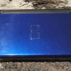 Nintendo DS with games