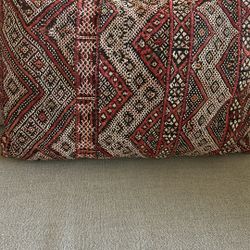 Beautiful Decor Pillow  Great For Any Space 