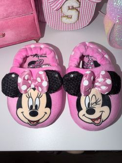 Disney Toddler Girl Slippers/ Size 6/ Sequin