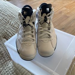 Retro Jordan Six Midnight Navy