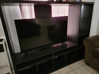 FREE! Entertainment Center