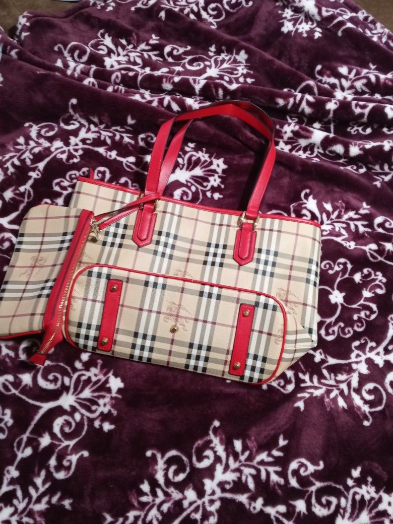 Authentic Leather Reversible. Burberry Tote Bag With Matching Small Wallet.