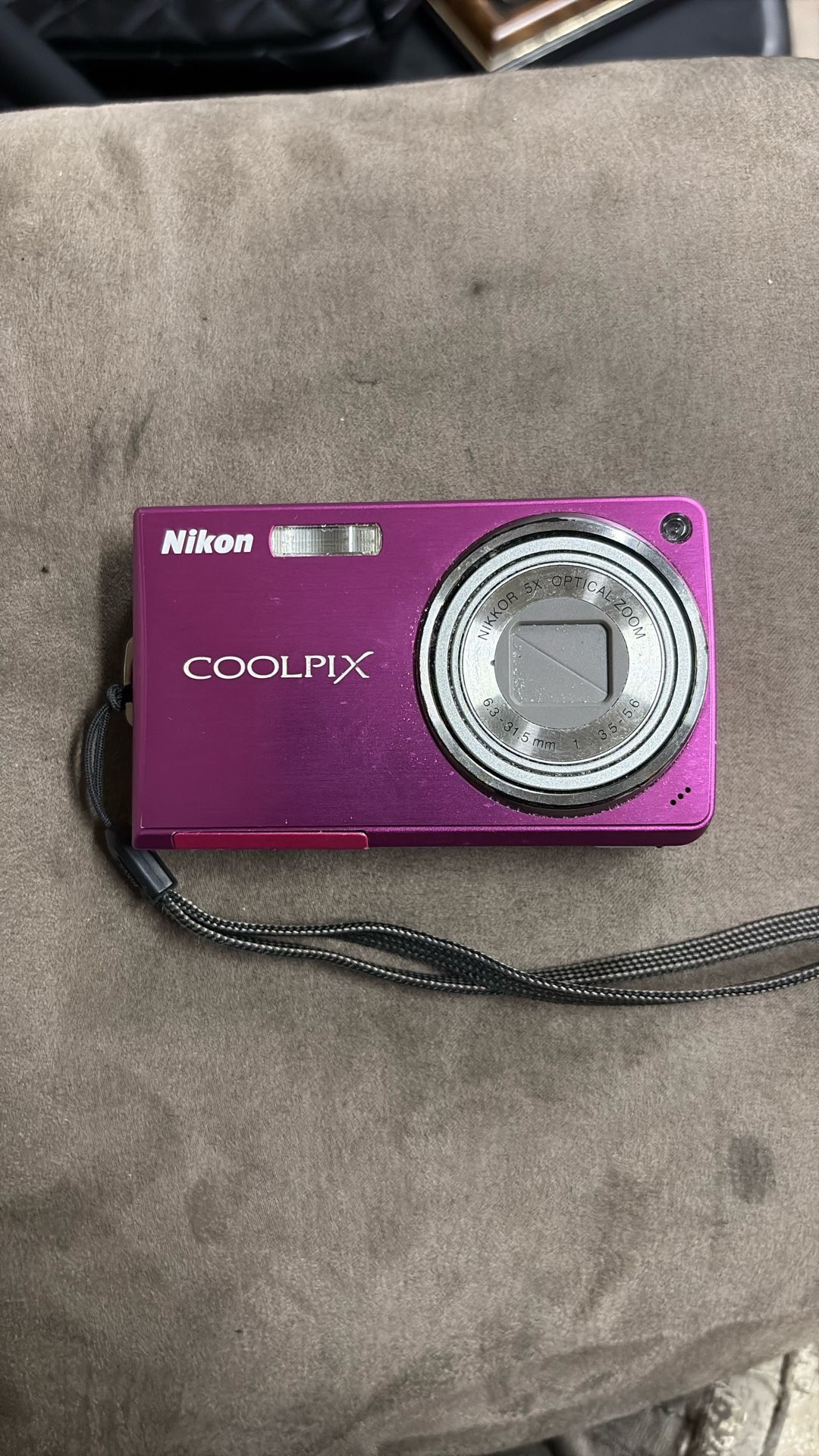 πΈ Nikon Coolpix S550 Digital Camera β Great Condition!
