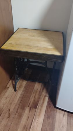 Square Wooden Desk/Endtable