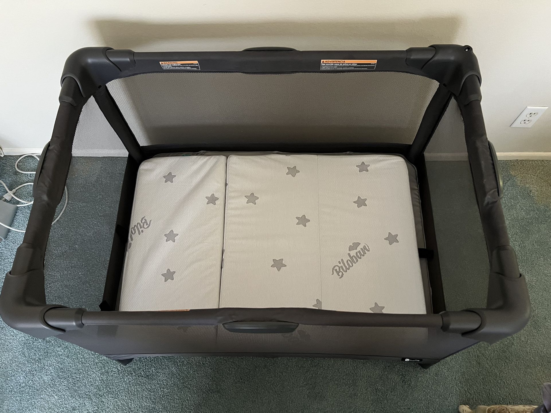 4Moms Pack N Play With Extras
