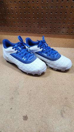 Size 6y Under Armor Baseball Cleats