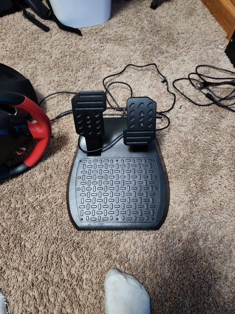 Thrustmaster Stearing Wheel