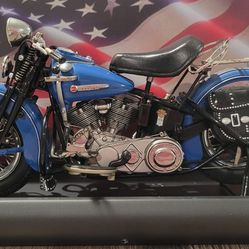 Franklin Mint 1948 Harley-Davidson Panhead Motorcycle 1:10 Scale