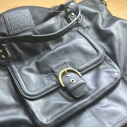 Coach  black leather in great condition 