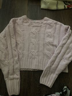Light pink sweater size medium