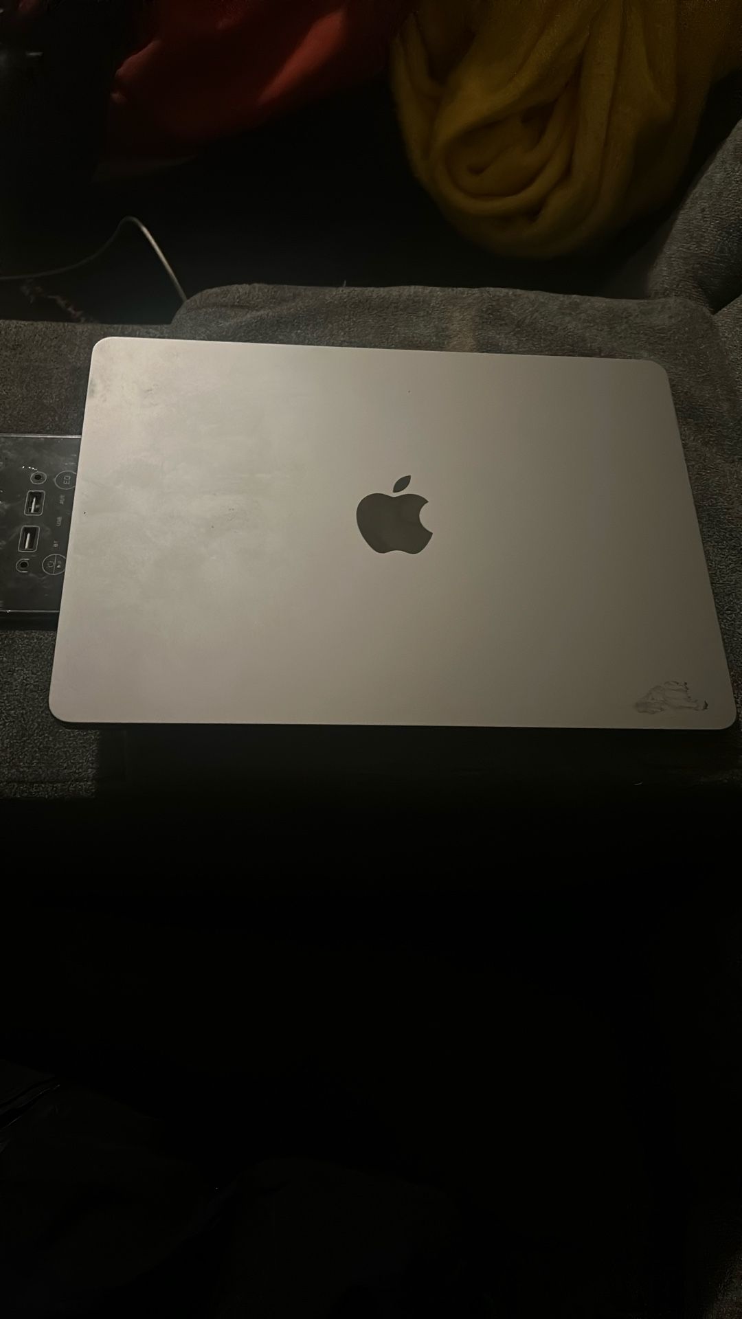 Mac Book