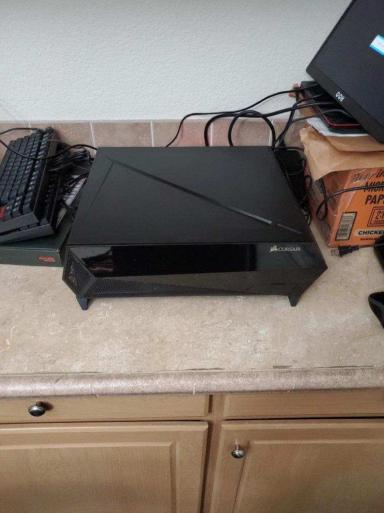 Corsair PC - 16gb Ram - 1080 ti Gpu - 450gb Nvme