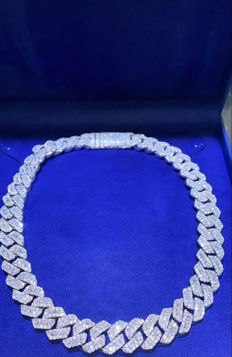 VVS Necklace