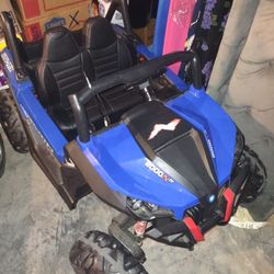 4 wheel And A 6 Wheel Ride On Cars