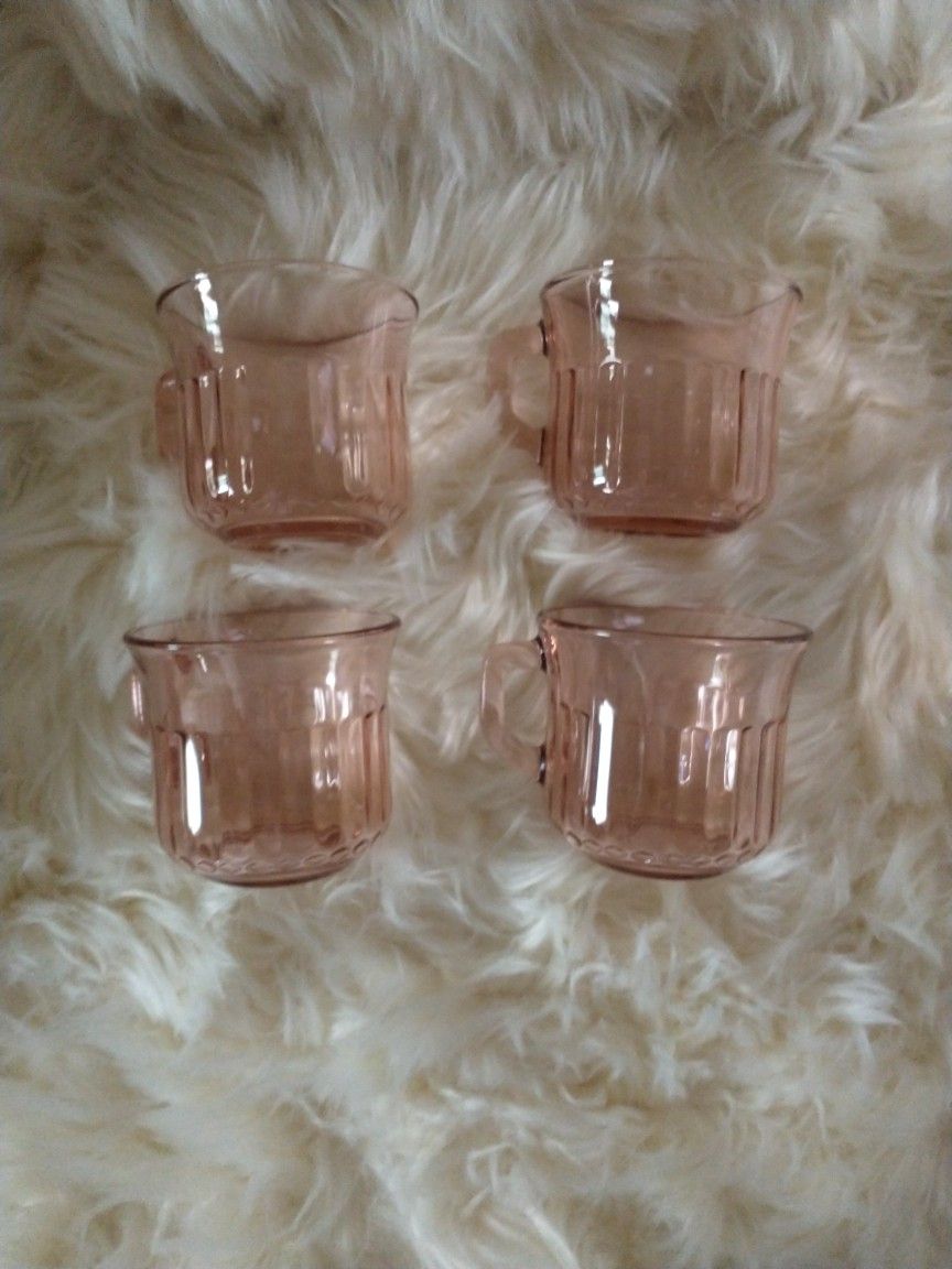 FOUR VINTAGE PINK GLASSWARE CUPS