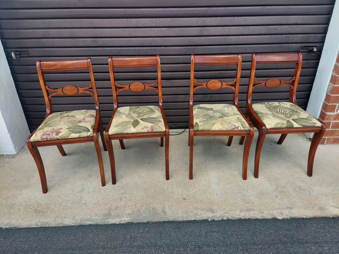 Set of 4 Vintage Phyfe Regency Style Bow Back Dining Chairs.