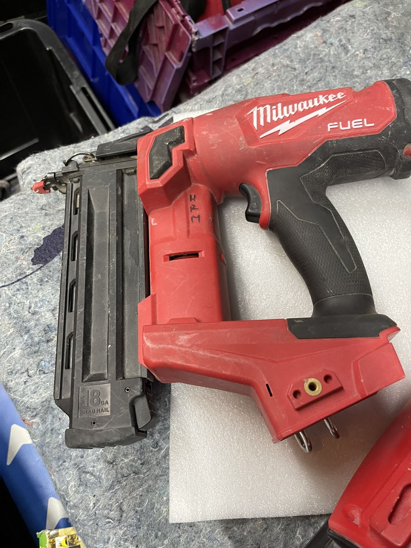 Milwaukee 18 Gauge Brad Nailer