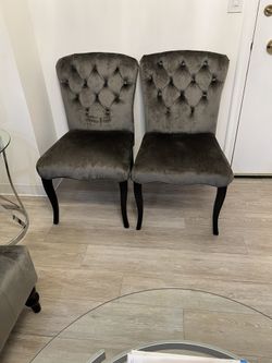 Velvet Chairs 