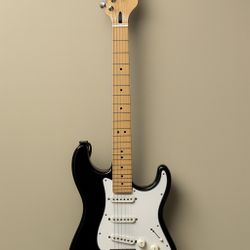 Peavey Predator Electric Guitar, Amp + Case – Vintage Black Beauty!