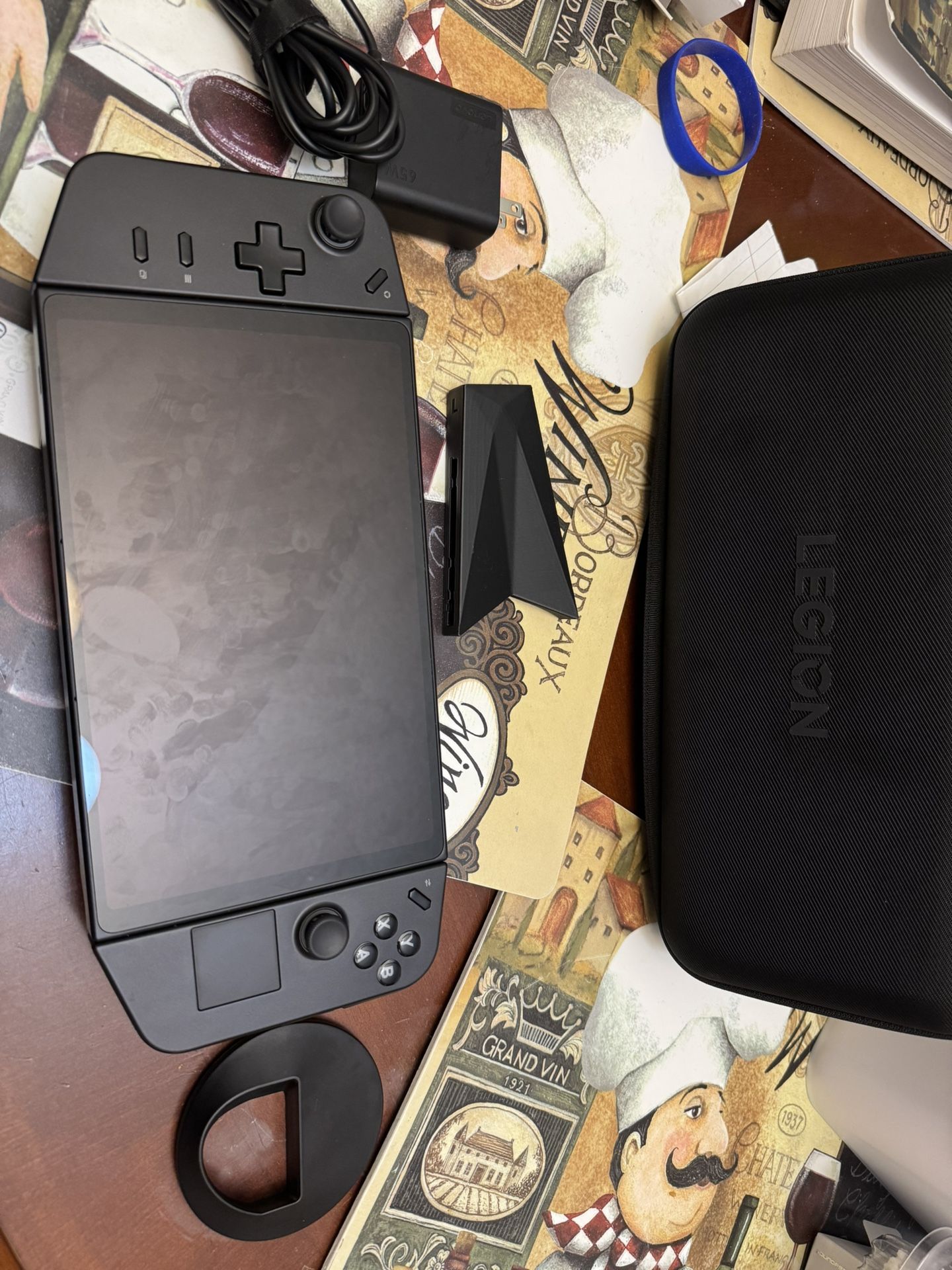 Lenovo Legion GO 2TB SSD 8.8" 144Hz WQXGA Gaming Handheld AMD Ryzen Z1 Extreme