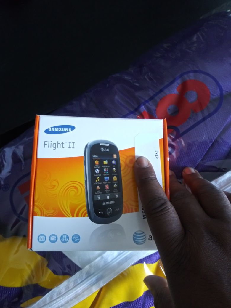 Samsung Flight 2 cell phone