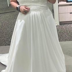New Wedding Dress 