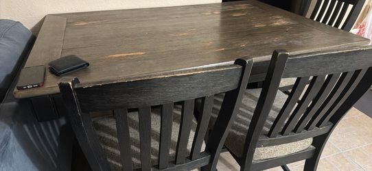 6 seat dining table