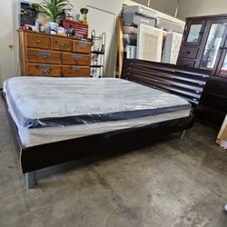 Queen Bed And Mattress 