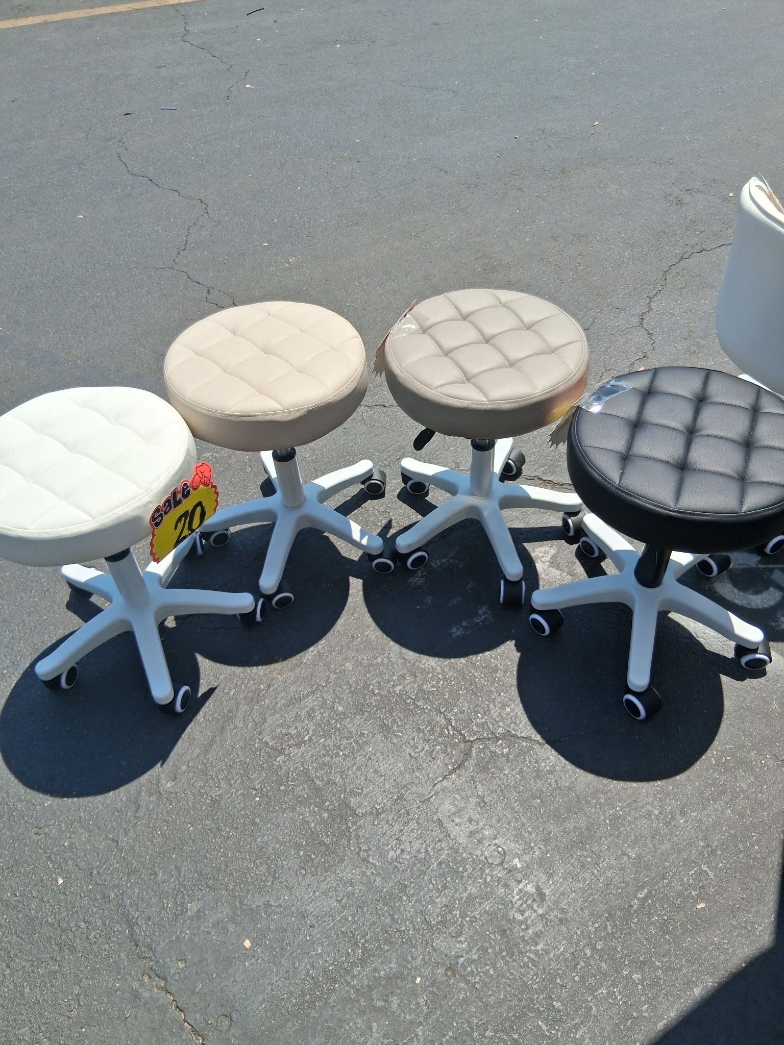 Stools Goes up and down 20 dollars