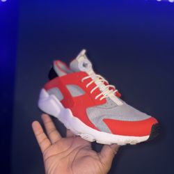 Nike Air Huarache Run Ultra size 13m