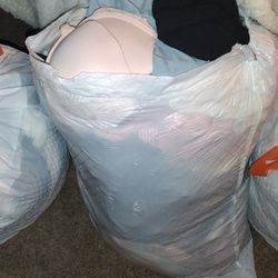 1 HUGE bundle Bag Women's Clothes MEDIUM $30