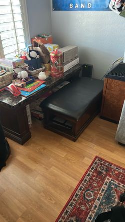Living room table and bench