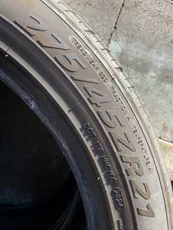 275/45/22 (1 Only) LIKE NEW $