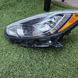 Hyundai  Accent Headlight