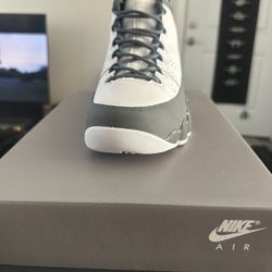 Air Jordan 9 Retro 