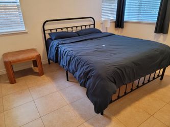 Queen bed frame +box Mattress + 2 stand
