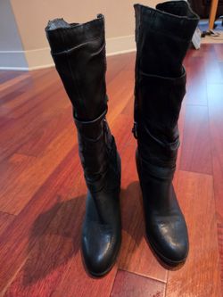 Guess leather upper women's boots size 8.5, 3 inches heel